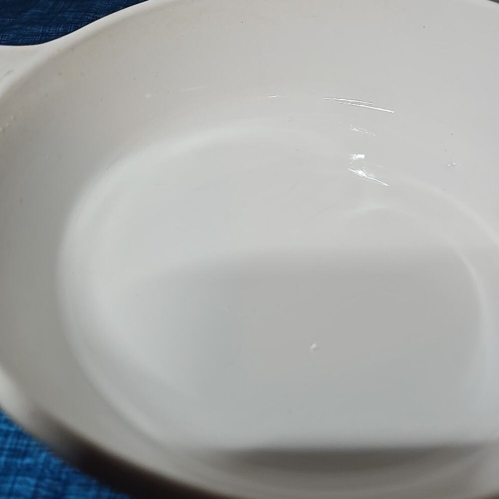 Vintage 70s Corning Ware Glass Avocado Green & White Covered Dish Casserole Bowl - Picture 4 of 9